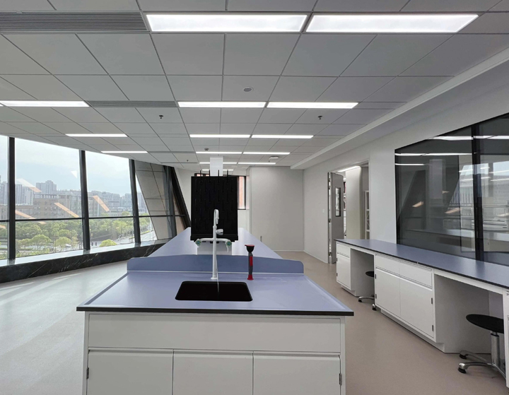 Laboratory Workbench with Ceramic Worktop