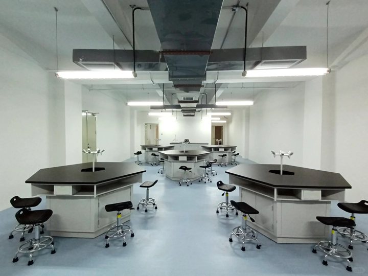 School STEM and lab furniture